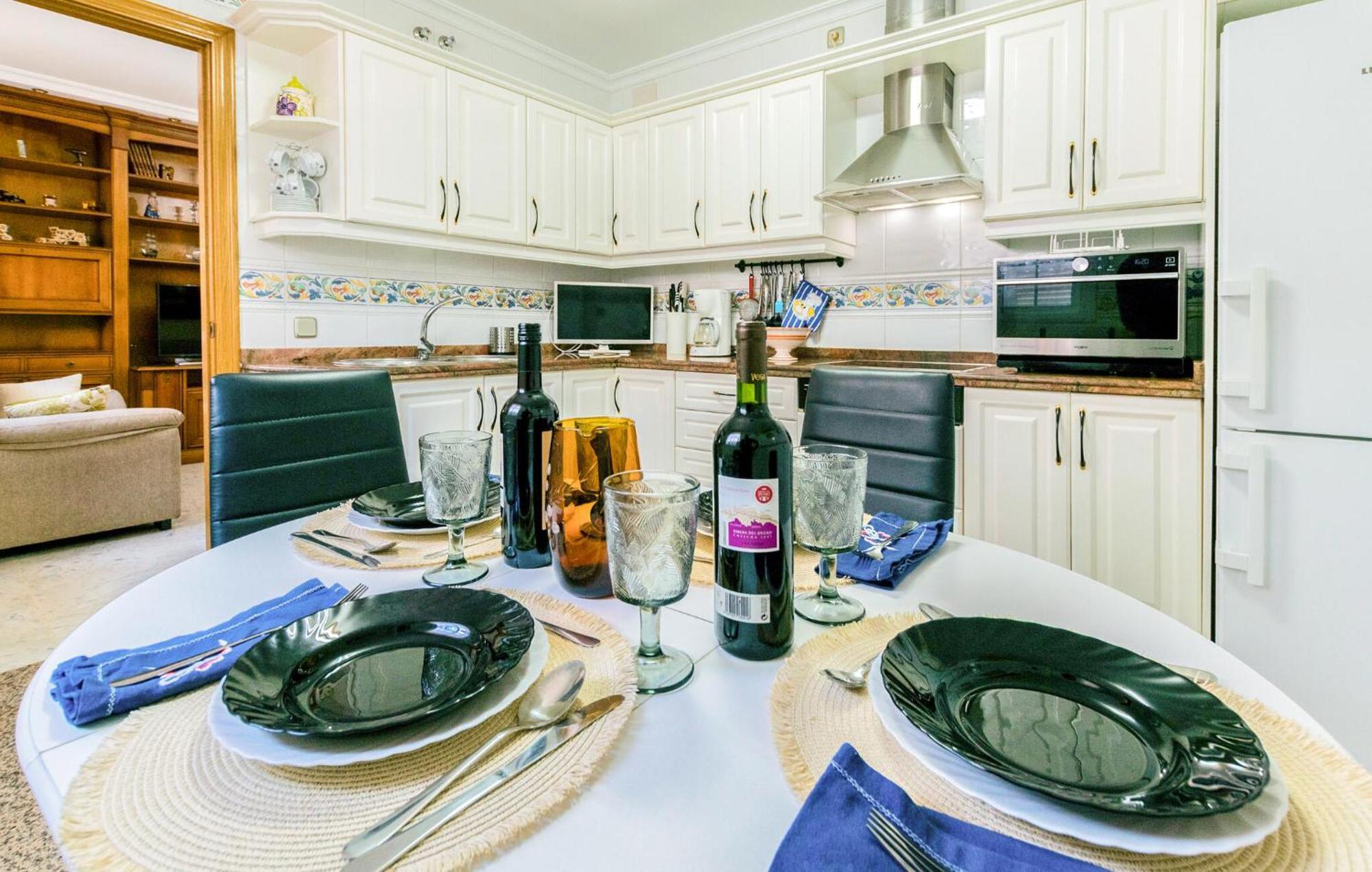 Cozy Apartment In Sevilla With Kitchen Екстериор снимка